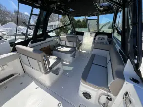 Thumbnail von Boston Whaler 330 Vantage