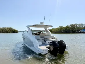 Thumbnail von Cruisers Yachts 34 GLS