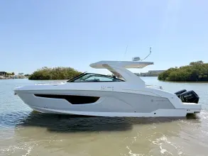 Thumbnail von Cruisers Yachts 34 GLS