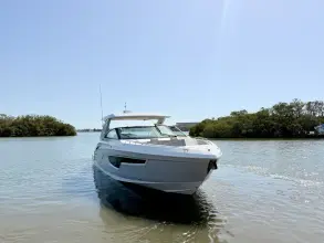 Thumbnail von Cruisers Yachts 34 GLS
