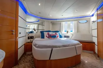 Thumbnail von Pershing 62