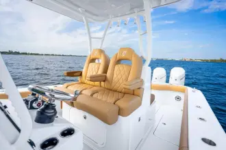 Thumbnail von Yellowfin 36 Offshore
