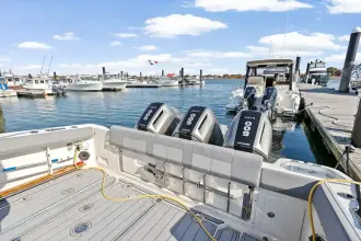 Thumbnail von Boston Whaler 420 Outrage