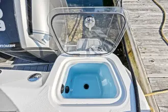 Thumbnail von Boston Whaler 420 Outrage