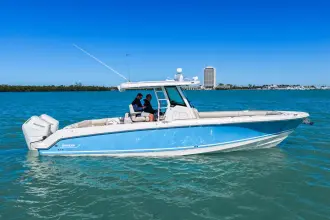 Boston Whaler 330 Outrage