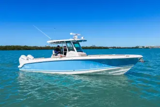 Thumbnail von Boston Whaler 330 Outrage
