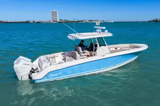 Thumbnail von Boston Whaler 330 Outrage
