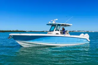 Thumbnail von Boston Whaler 330 Outrage
