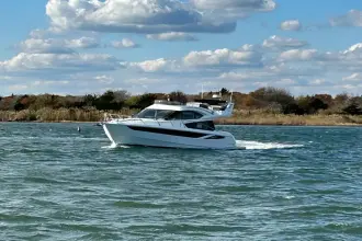 Galeon 420