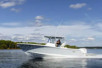 Sea Hunt Gamefish 28 Coffin Box
