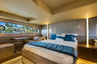 Thumbnail von Cruisers Yachts 57 FLY