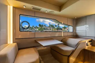 Thumbnail von Cruisers Yachts 57 FLY