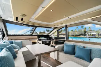 Thumbnail von Cruisers Yachts 57 FLY