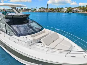 Thumbnail von Cruisers Yachts 57 FLY