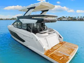 Thumbnail von Cruisers Yachts 57 FLY
