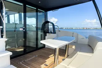 Thumbnail von Cruisers Yachts 50 FLY