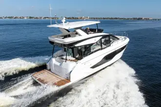 Thumbnail von Cruisers Yachts 50 FLY