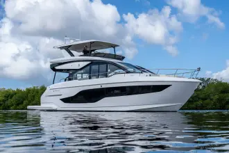 Thumbnail von Cruisers Yachts 50 FLY