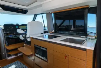 Thumbnail von Tiara Yachts 43LE NEXT LEVEL