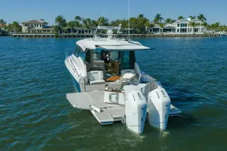Thumbnail von Tiara Yachts 43LE NEXT LEVEL