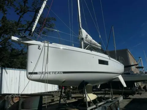 Beneteau Oceanis 30.1