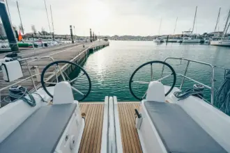 Thumbnail von Beneteau Oceanis 30.1