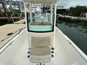 Thumbnail von Boston Whaler 240 DAUNTLESS PRO