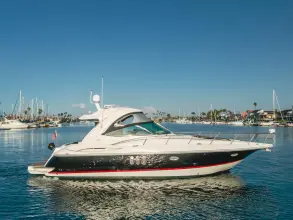 Cruisers Yachts 420 Express