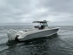 Thumbnail von Boston Whaler 330 Outrage
