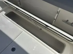 Thumbnail von Boston Whaler 330 Outrage