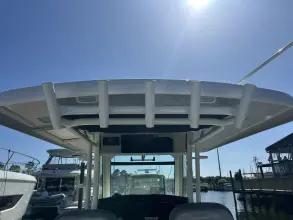 Thumbnail von Boston Whaler 330 Outrage