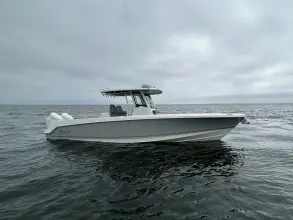 Thumbnail von Boston Whaler 330 Outrage
