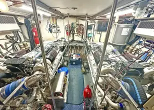 Thumbnail von Hatteras 72 Cockpit Motor Yacht