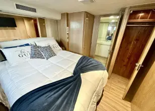 Thumbnail von Hatteras 72 Cockpit Motor Yacht