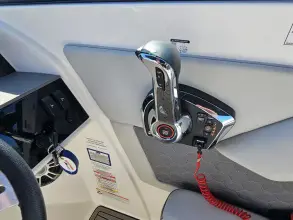 Thumbnail von Sea Ray 270 SD-OB