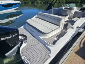 Thumbnail von Sea Ray 270 SD-OB