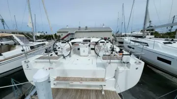 Thumbnail von Beneteau Oceanis 51.1