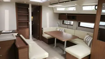 Thumbnail von Beneteau Oceanis 51.1