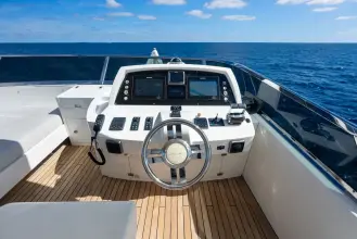 Thumbnail von Azimut 84