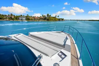 Thumbnail von Azimut S6