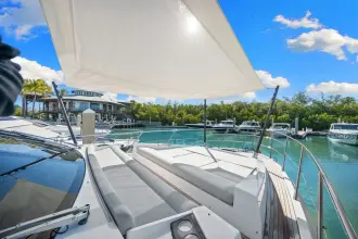 Thumbnail von Azimut S6