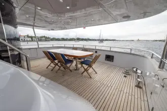 Thumbnail von Azimut 100