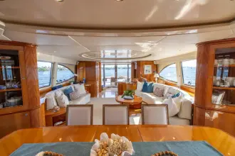 Thumbnail von Azimut 100