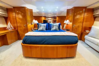 Thumbnail von Azimut 100