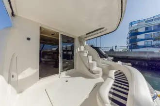 Thumbnail von Meridian 391 Sedan Bridge