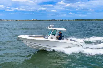 Thumbnail von Boston Whaler 280 Outrage
