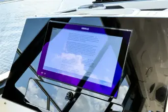Thumbnail von Boston Whaler 365 Conquest