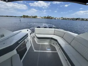 Thumbnail von Sea Ray 320 Sundancer Outboard