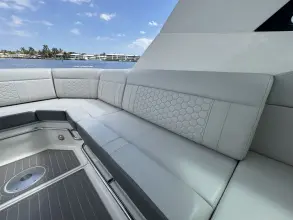 Thumbnail von Sea Ray 320 Sundancer Outboard