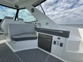 Thumbnail von Sea Ray 320 Sundancer Outboard